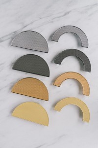 Uchwyt meblowy srebrny połysk, chrom. Półokrągły, duży. CEBI 1194.128.MP02 16cm.