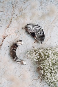 Uchwyt meblowy srebrny połysk, chrom. Półokrągły, duży. CEBI 1193.128.MP02