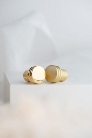 Przejdź do produktu Gałka meblowa CEBI 4131.001.MP11 złoty połysk, chrom. 2cm.